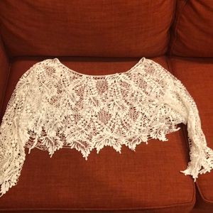 Fun white pattern crop top